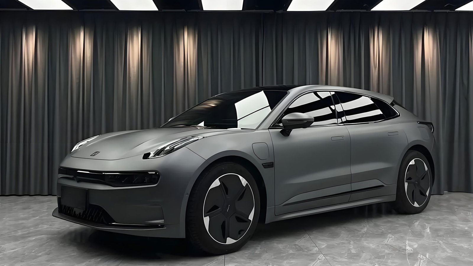 The difference between high-gloss and matte TPU PPF car film